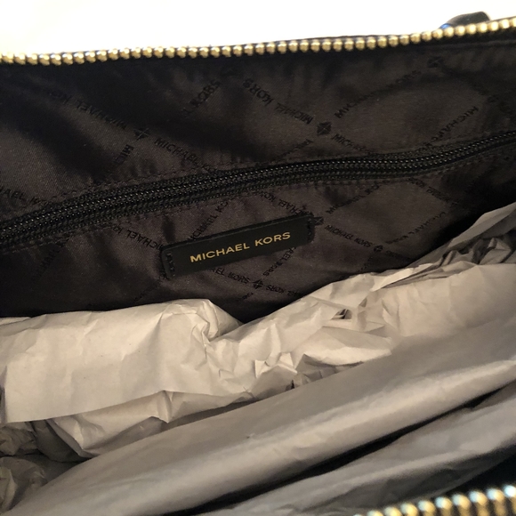 011 -MICHAEL Michael Kors Black Lenox Large Satchel, Shoulder, and Crossbody Bag - Picture 4 of 14